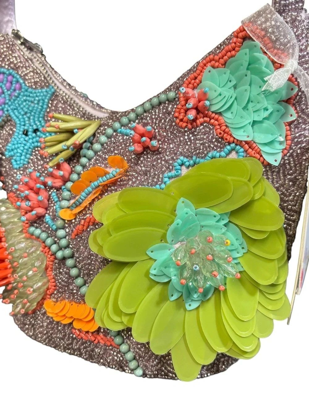 VIRAL hancrafted beaded bag